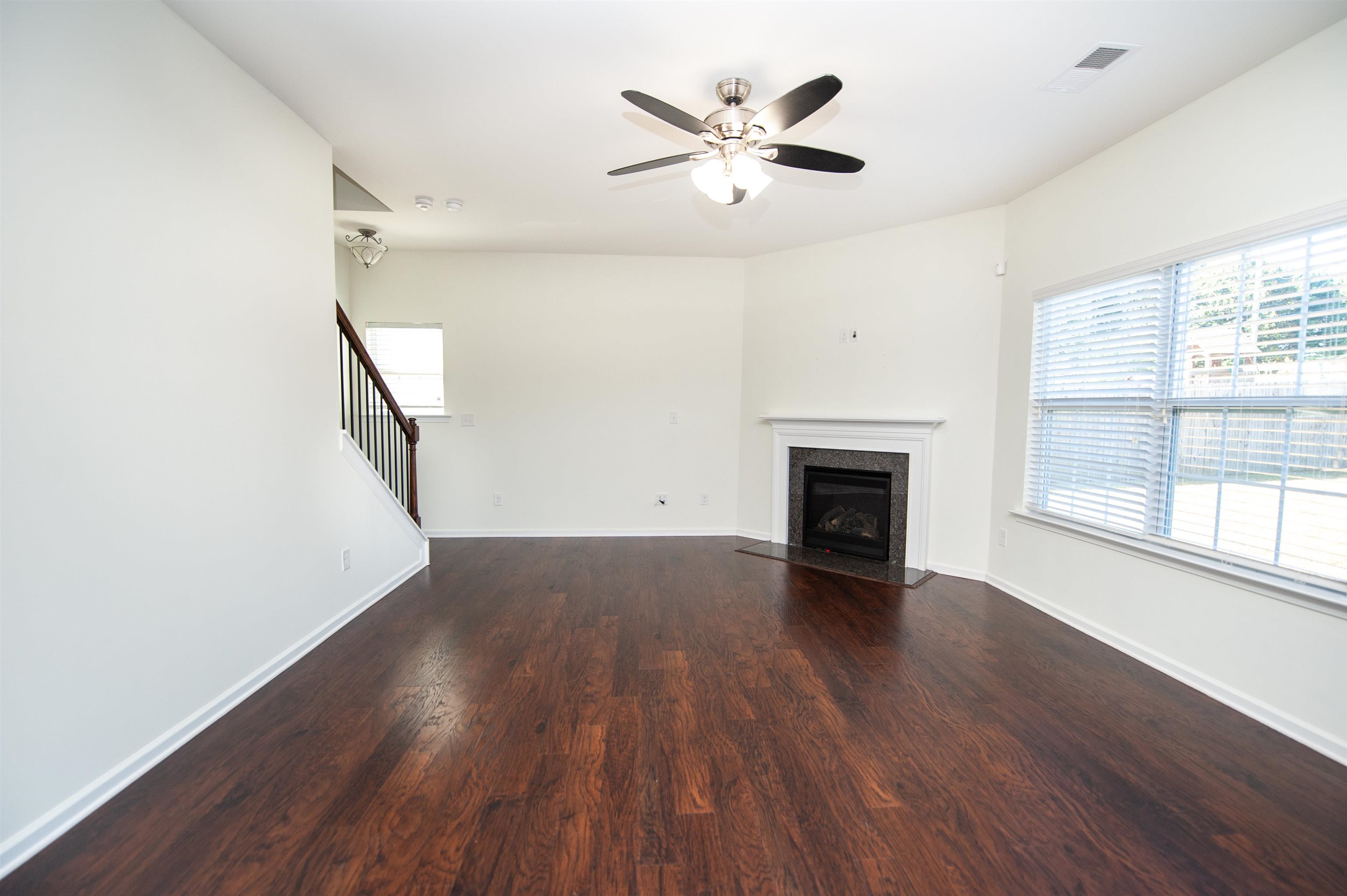 581 Friar Park Lane Property Photo 14