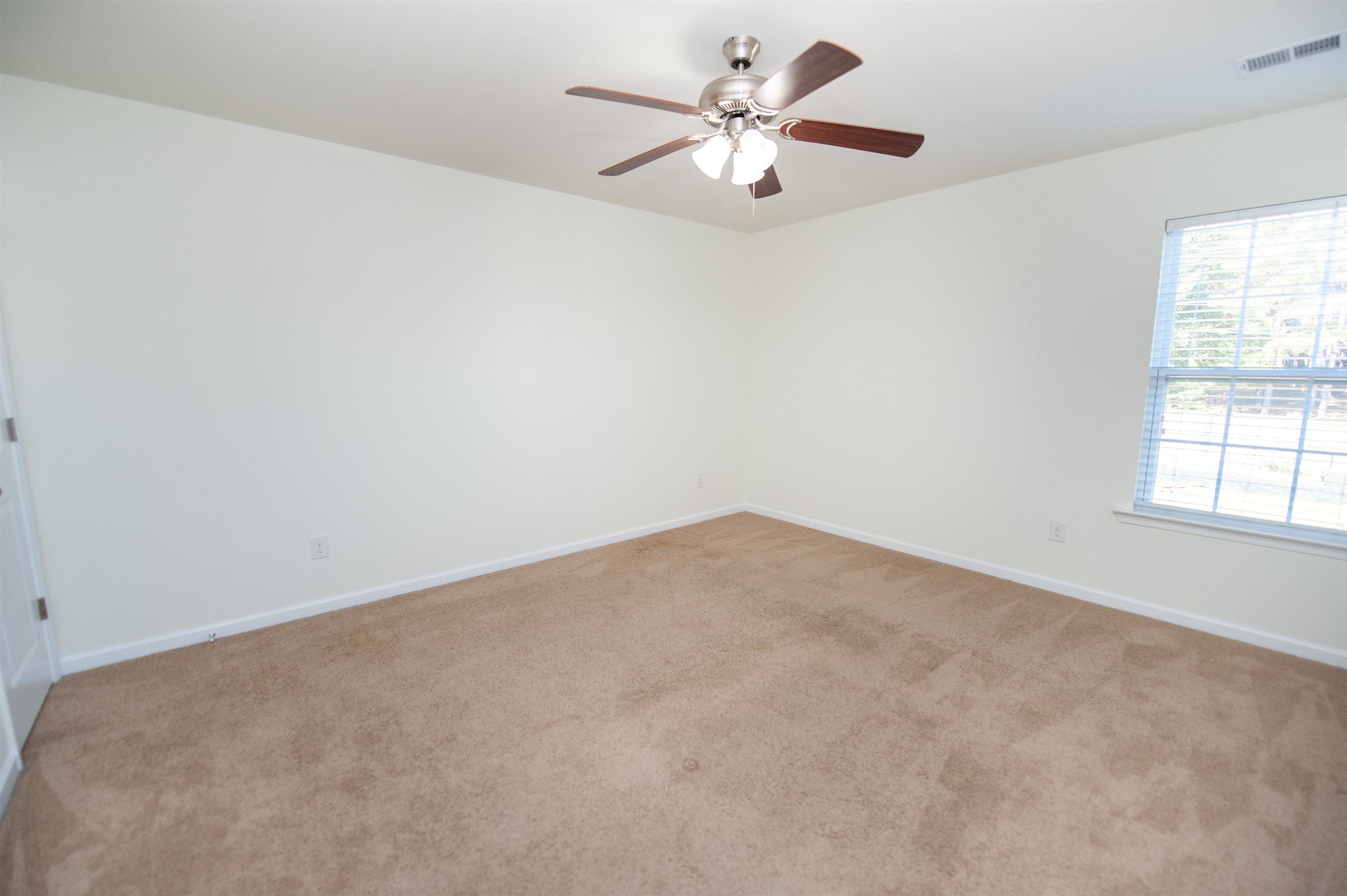 581 Friar Park Lane Property Photo 23