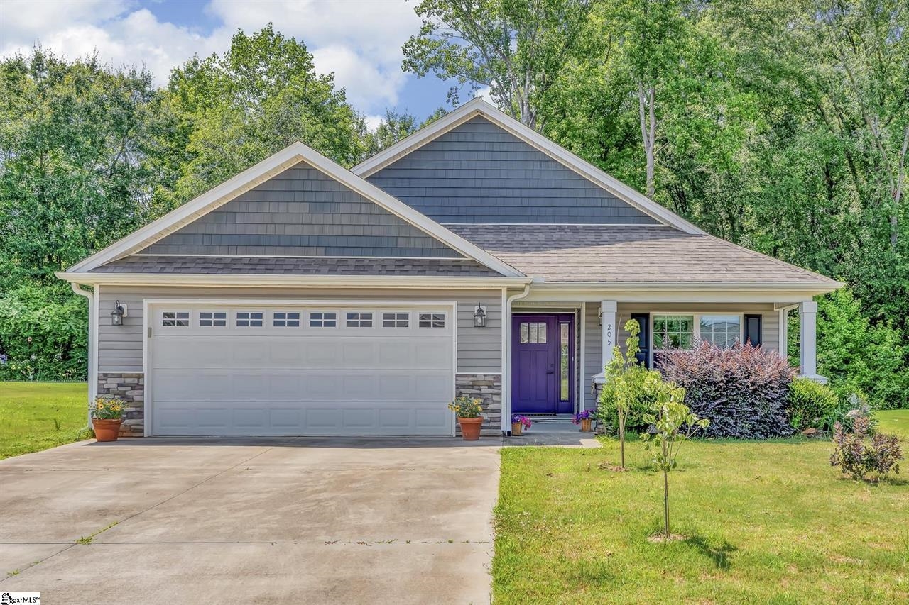 205 Tesla Court Property Photo 1