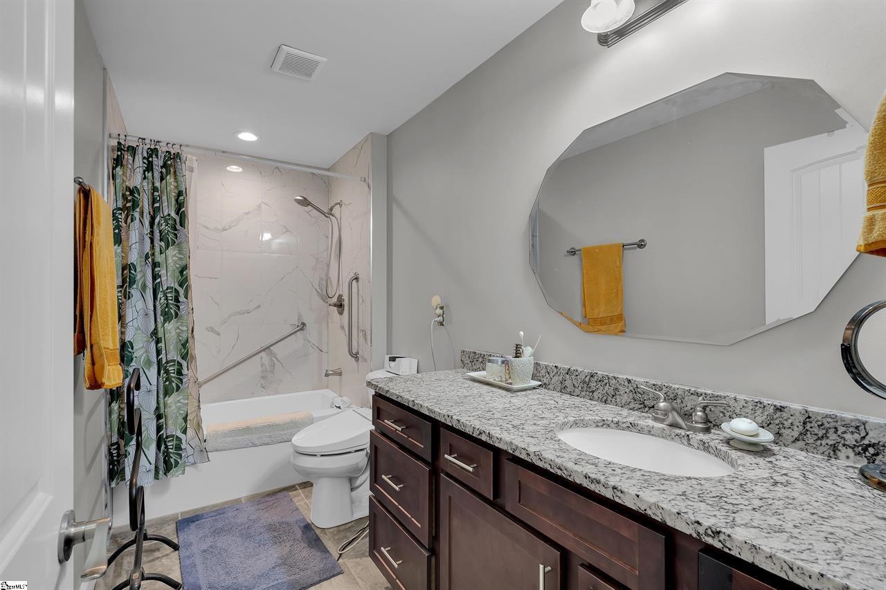 205 Tesla Court Property Photo 17