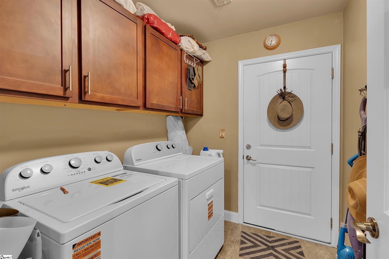 205 Tesla Court Property Photo 18