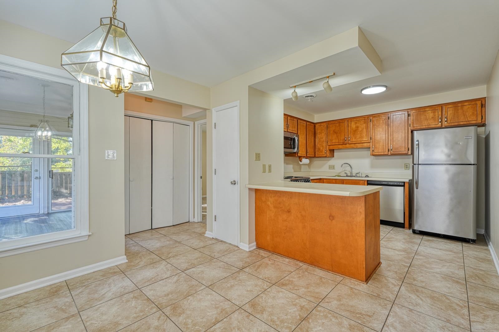 243 Old Towne Road Property Photo 9