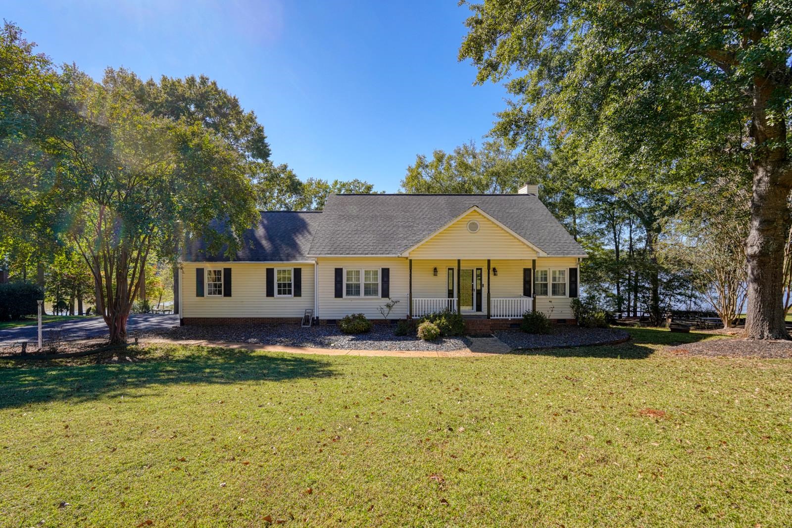 200 S Pointe Property Photo 1