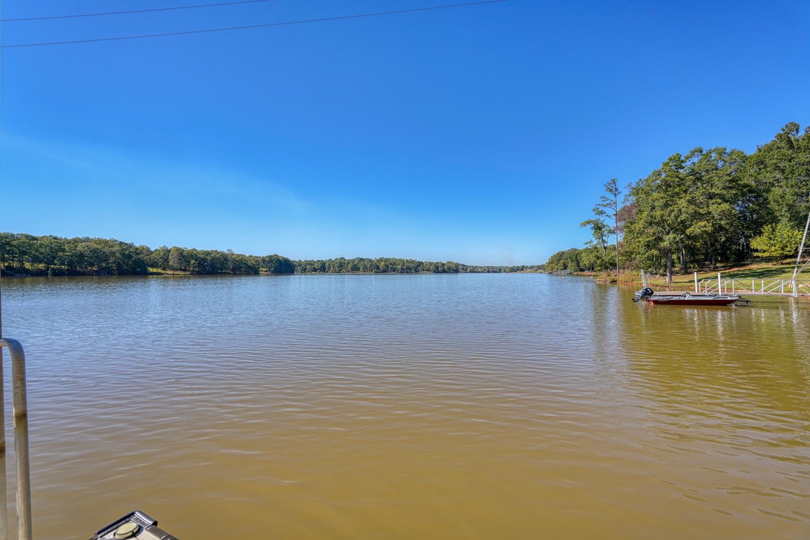 200 S Pointe Property Photo 4