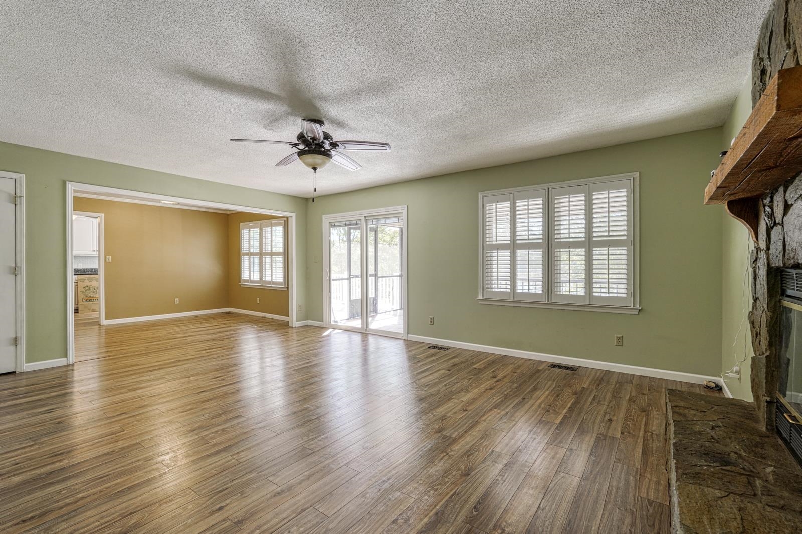 200 S Pointe Property Photo 7
