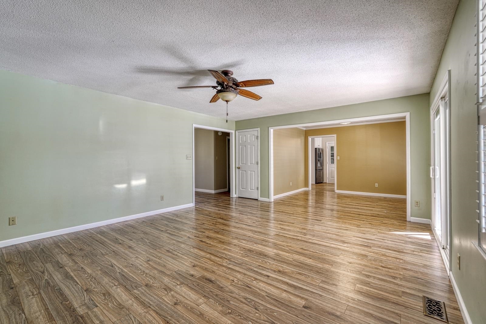 200 S Pointe Property Photo 8