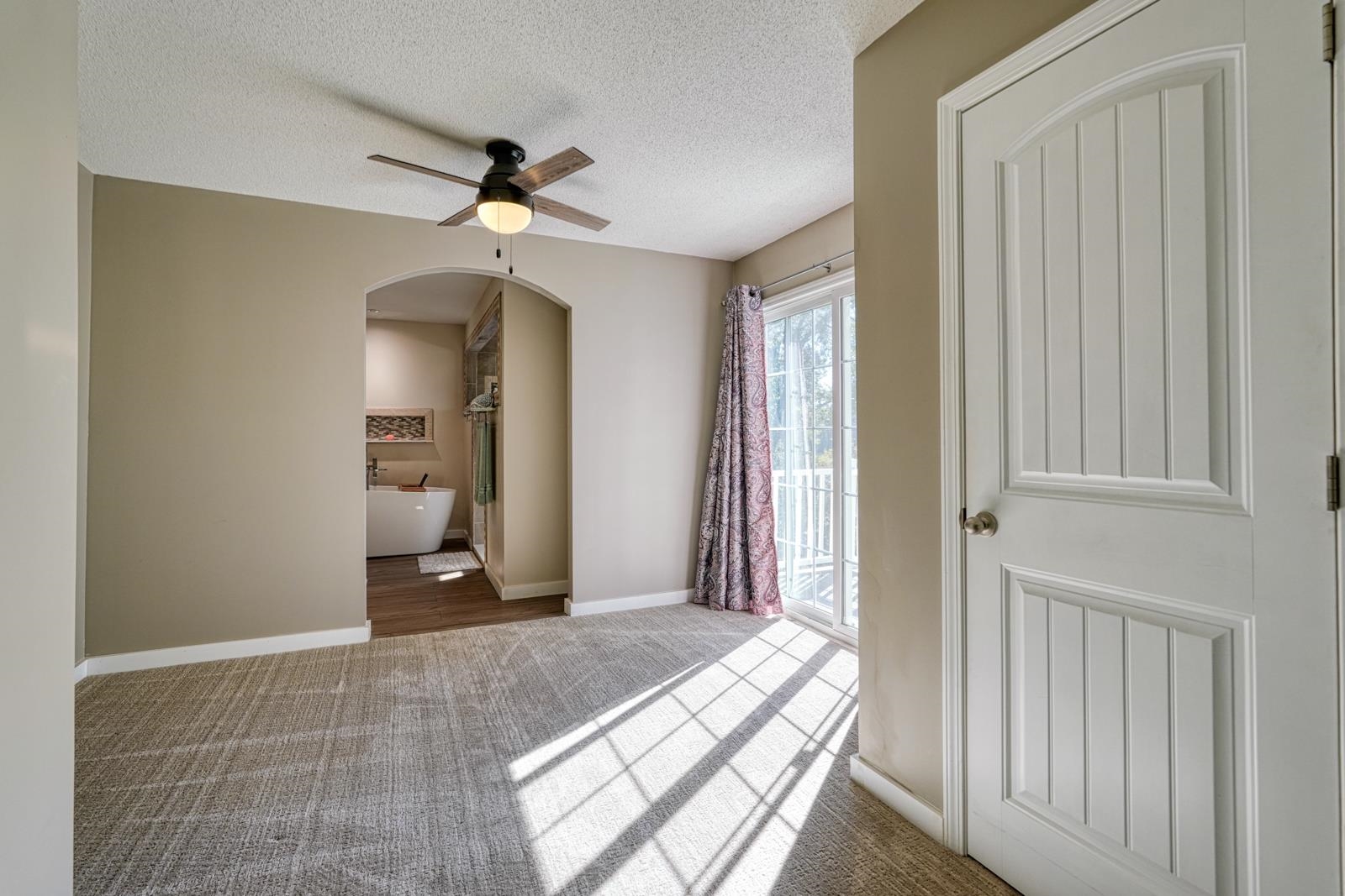 200 S Pointe Property Photo 19