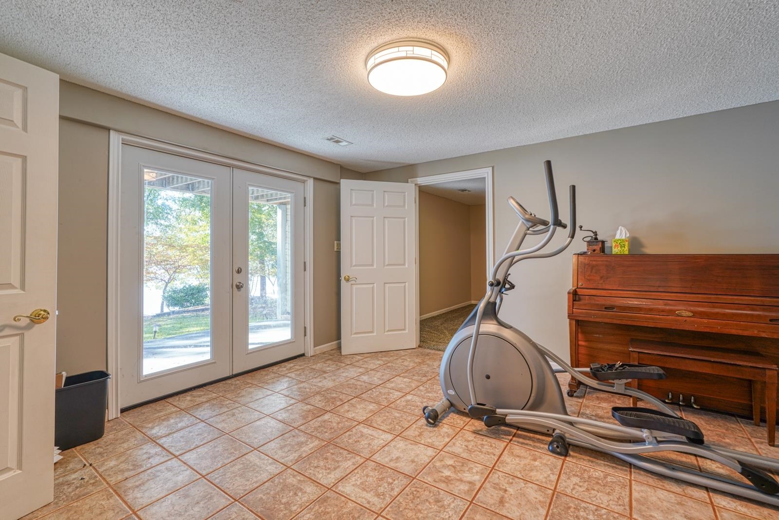 200 S Pointe Property Photo 31
