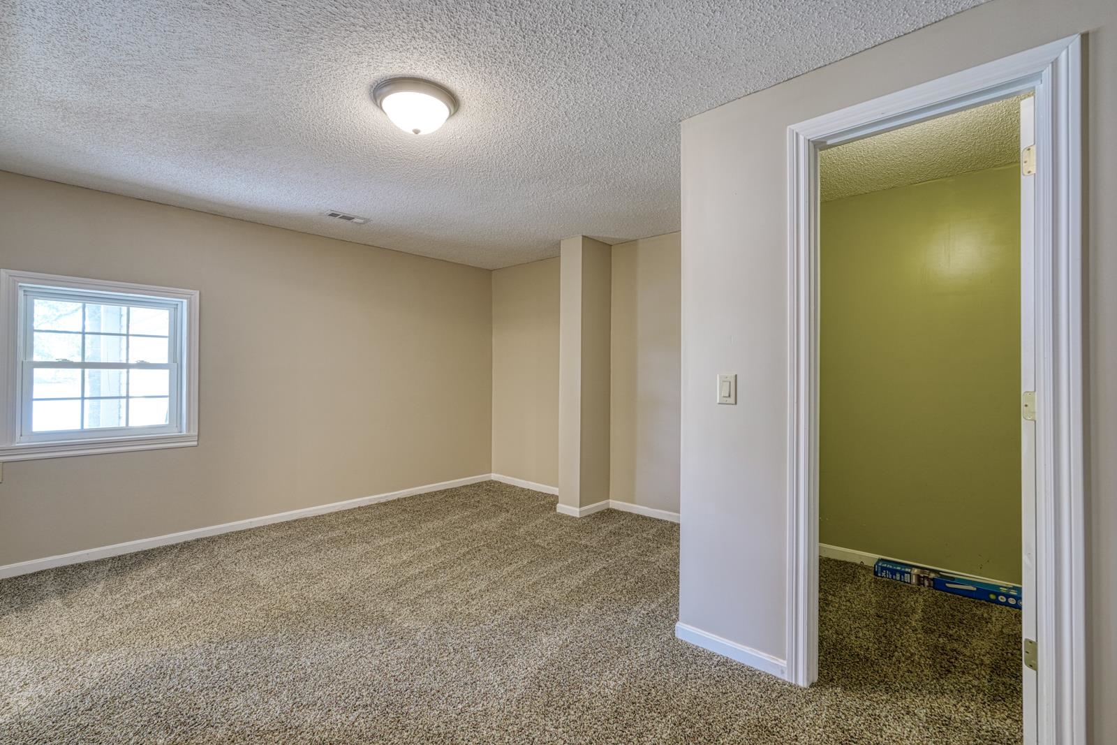 200 S Pointe Property Photo 38