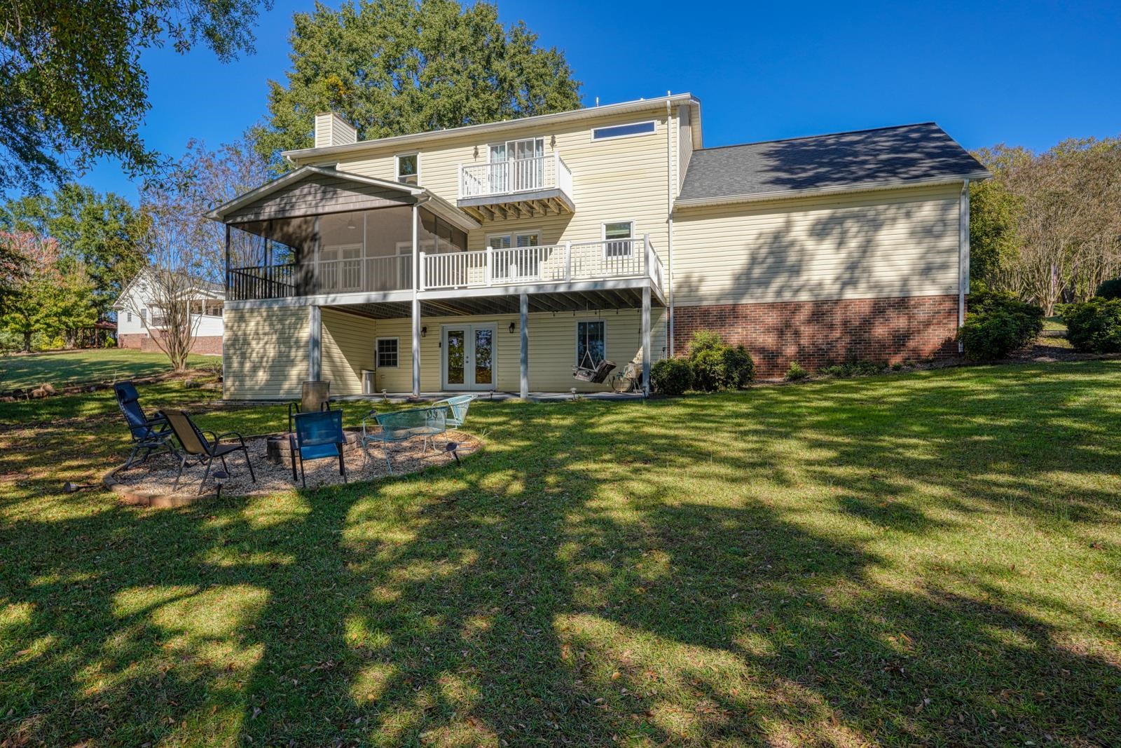200 S Pointe Property Photo 42