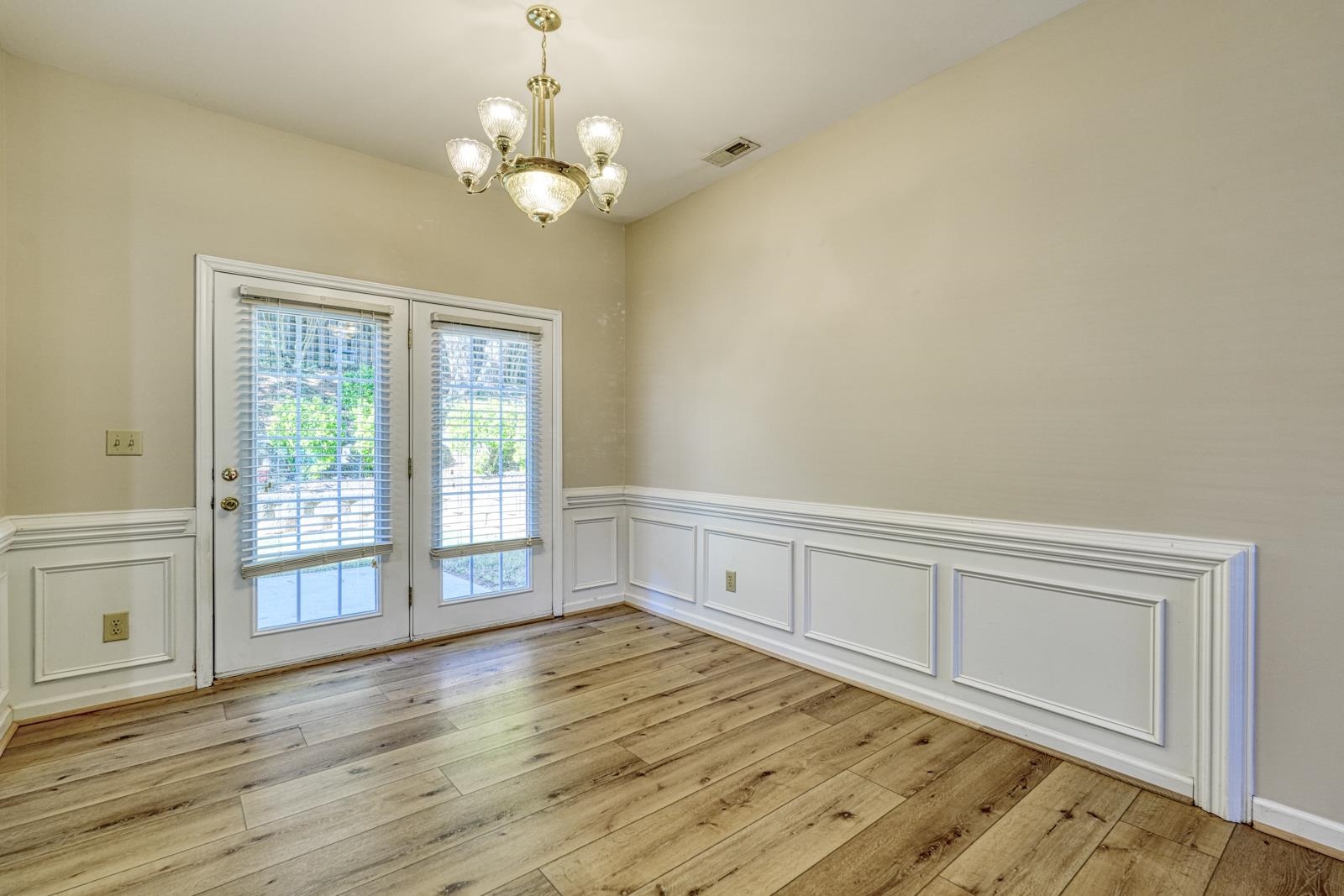 840 Laurelcreek Drive Property Photo 10