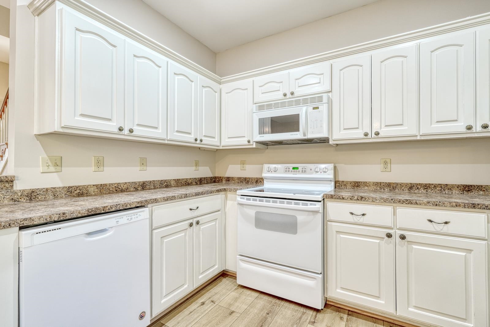 840 Laurelcreek Drive Property Photo 17
