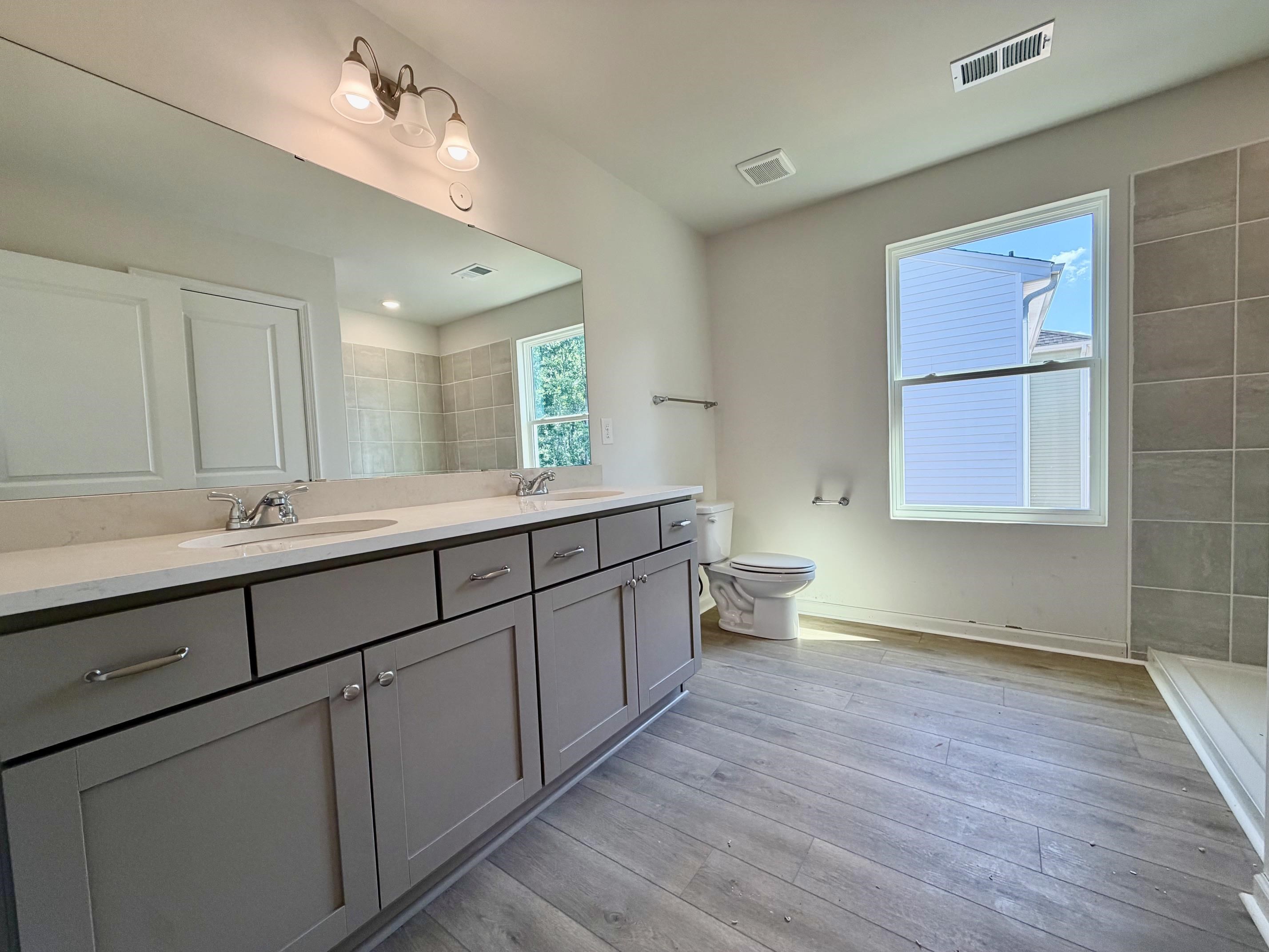 12143 Lansbury Drive Property Photo 12