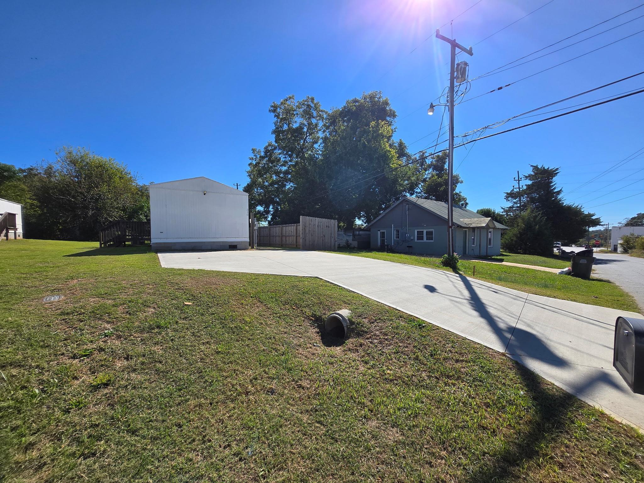 310 Garner Road Property Photo 2