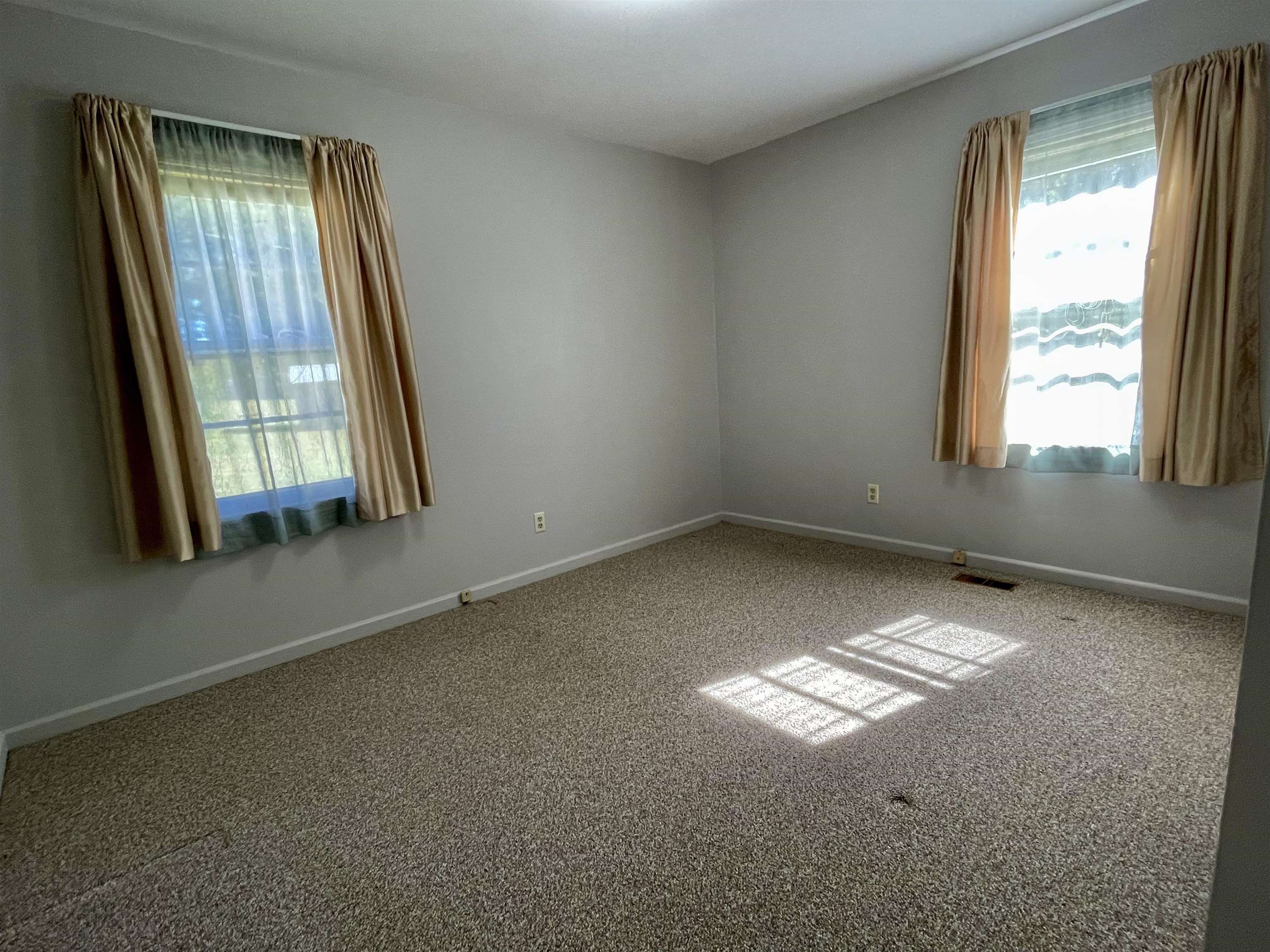 1007 Thomas Road Property Photo 16