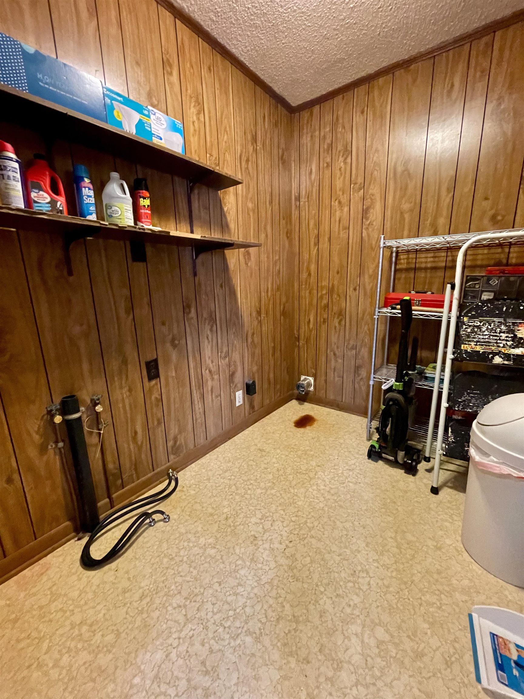 1007 Thomas Road Property Photo 27
