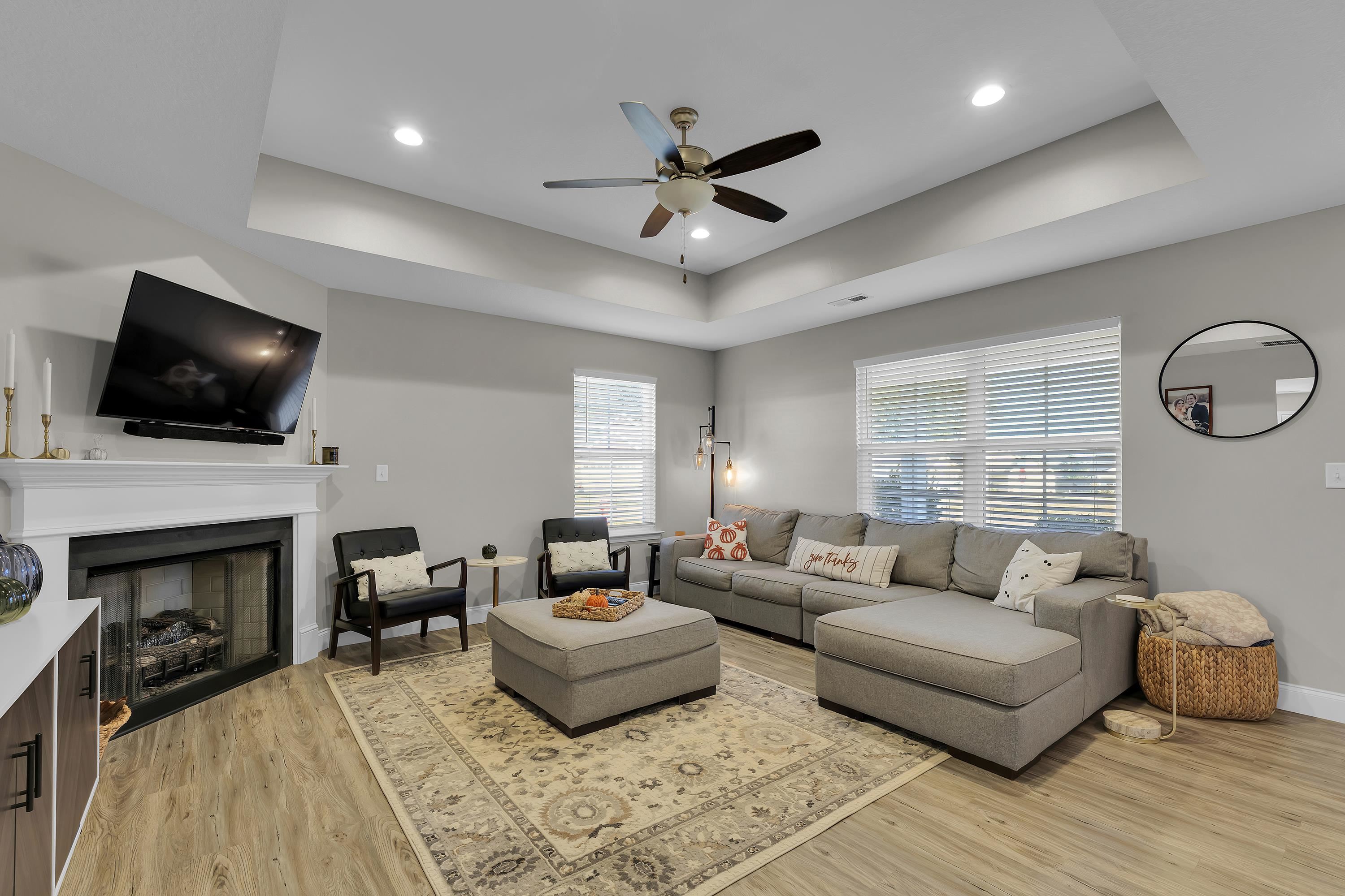 123 Lily Way Property Photo 4