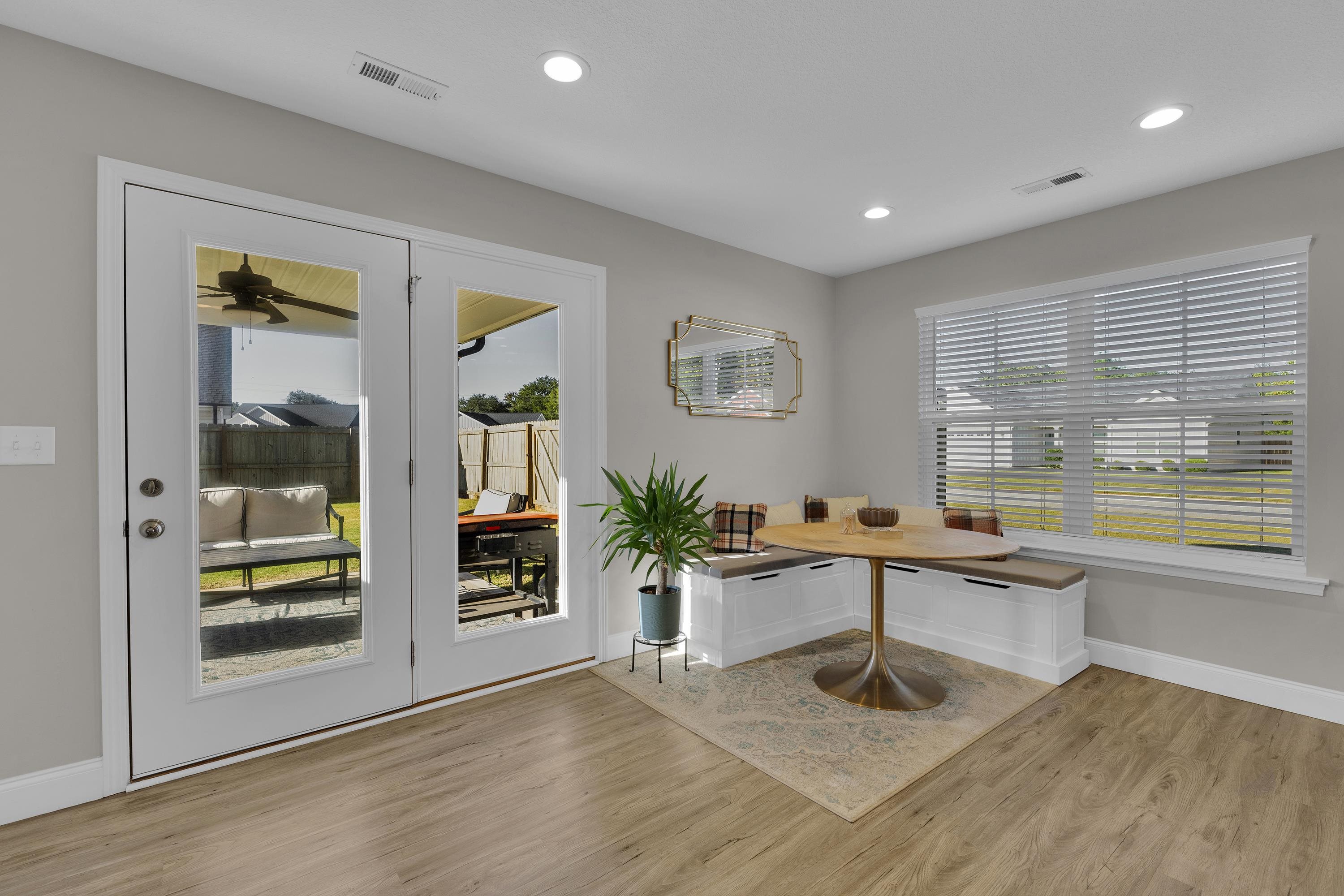 123 Lily Way Property Photo 11