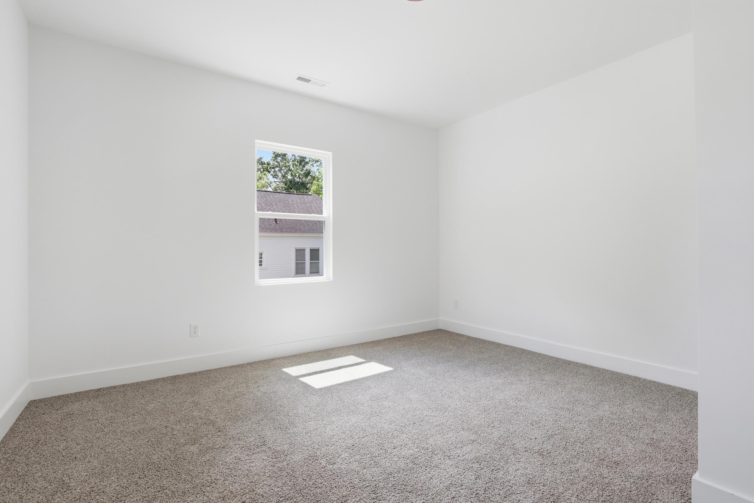 706 Gray Street Property Photo 12