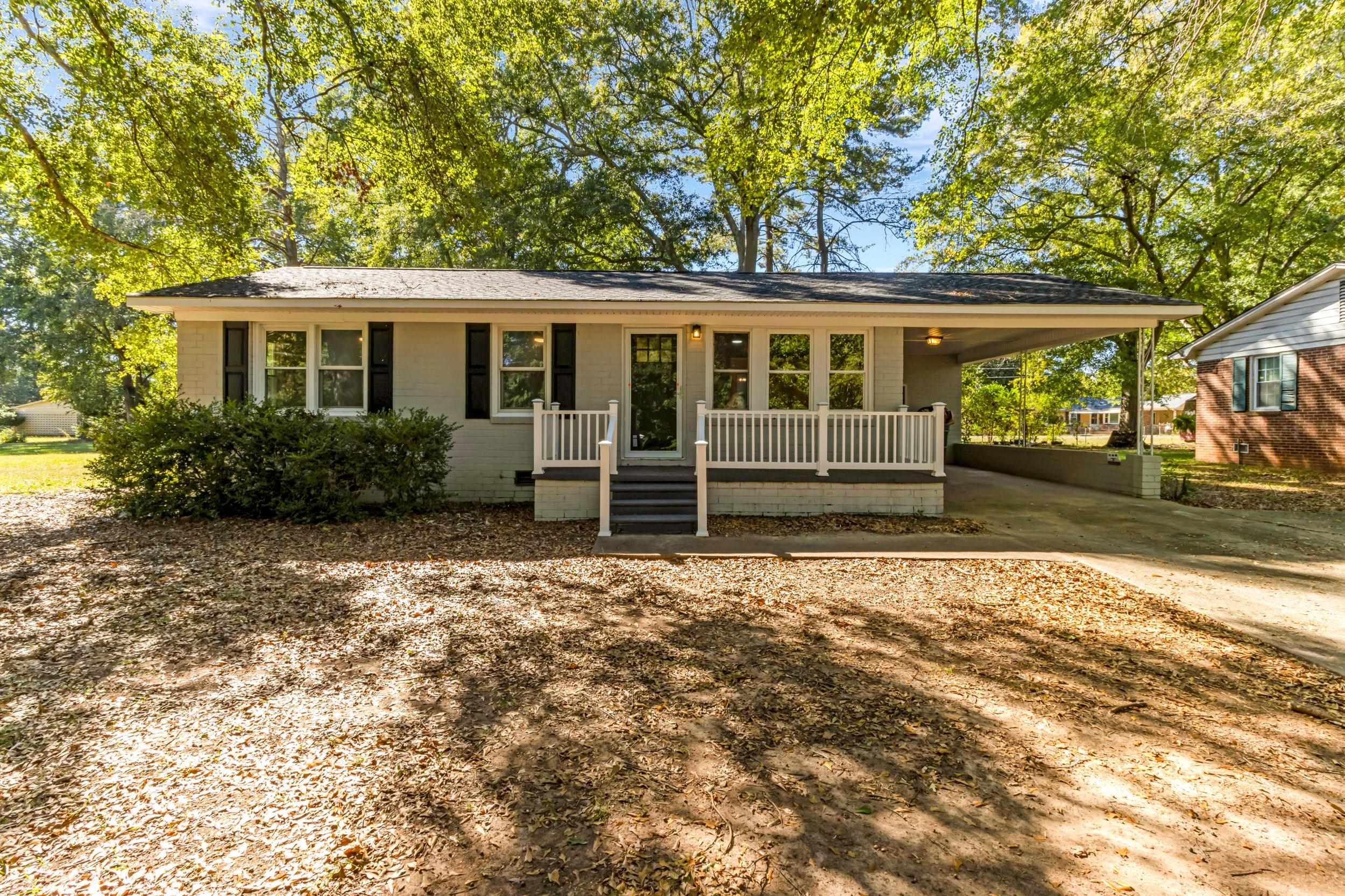 2005 W Buford Street Property Photo 2