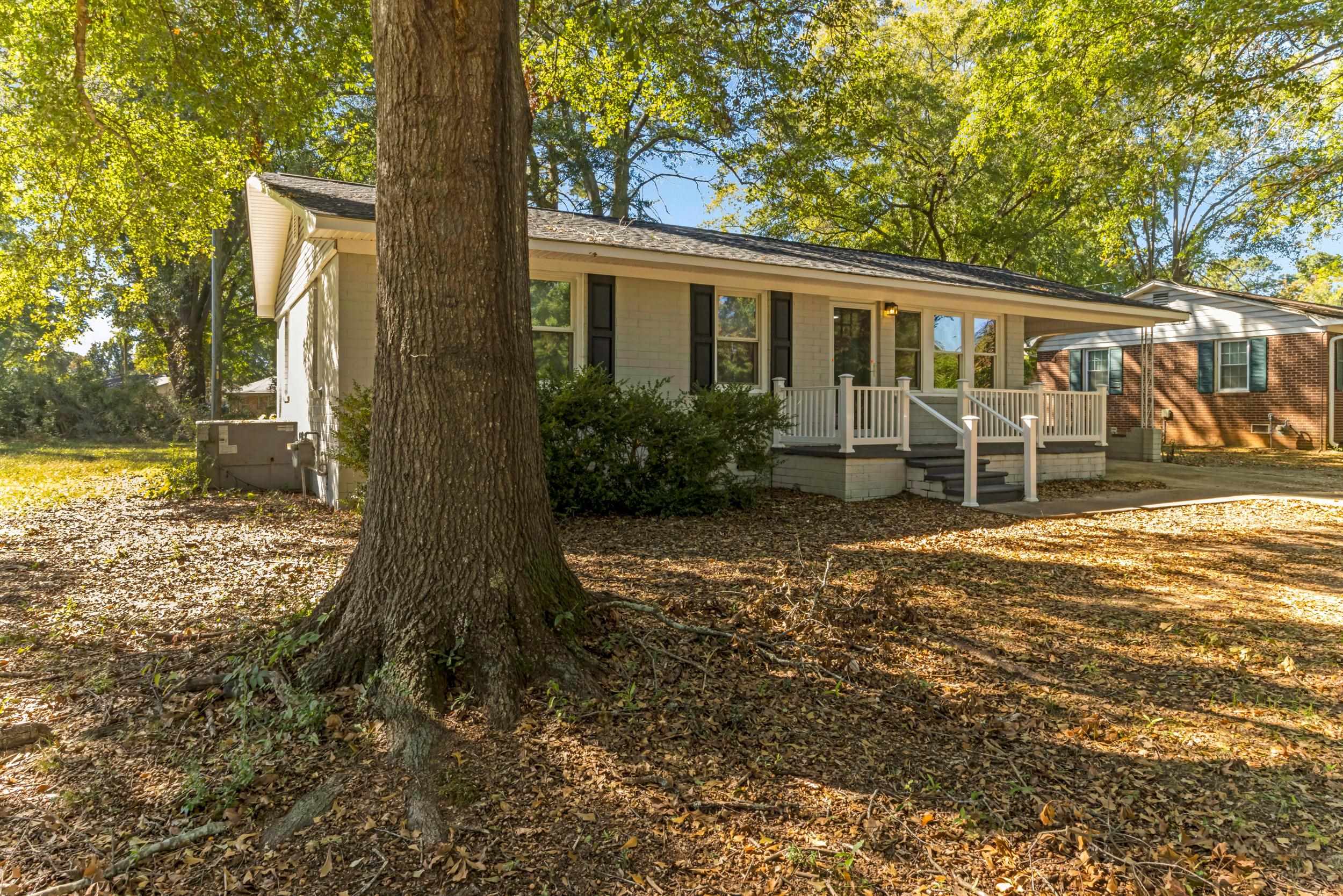 2005 W Buford Street Property Photo 3