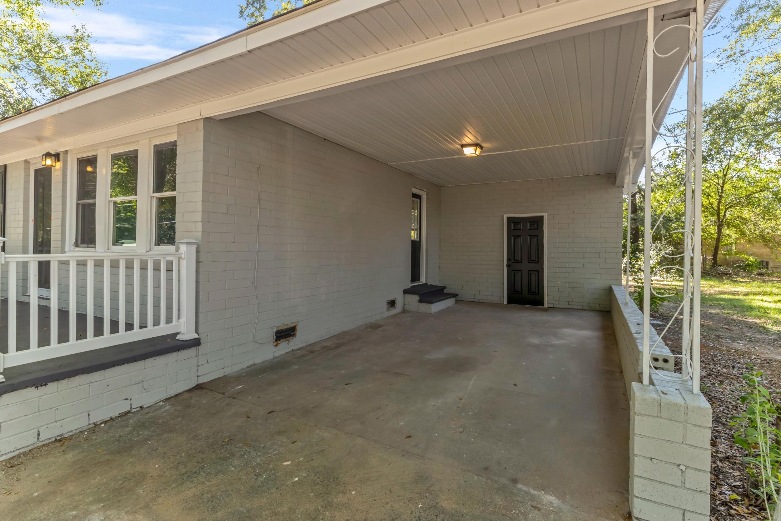 2005 W Buford Street Property Photo 24