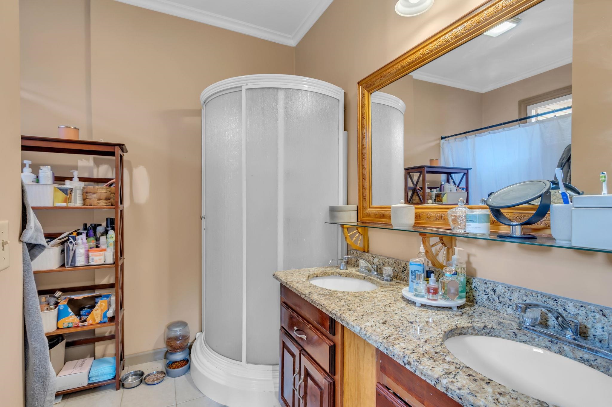 318 Saranac Drive Property Photo 12