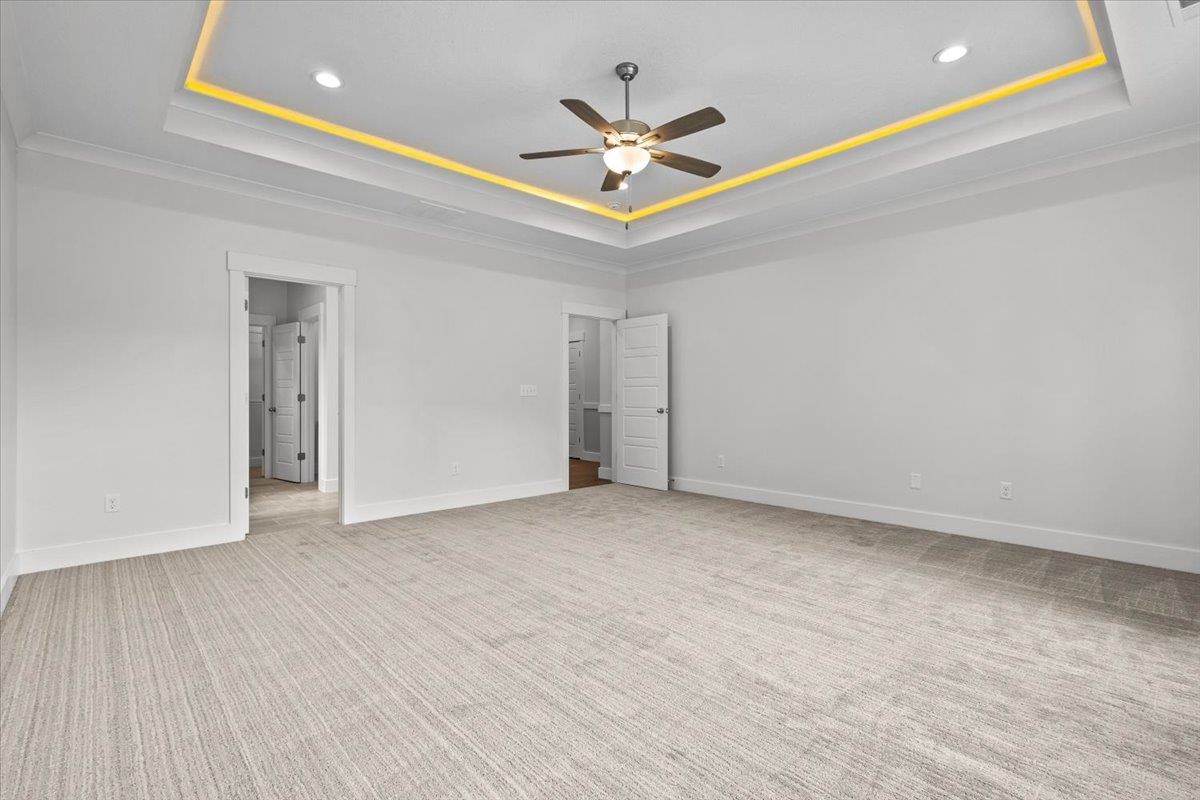 18 Double Crest Drive Property Photo 12