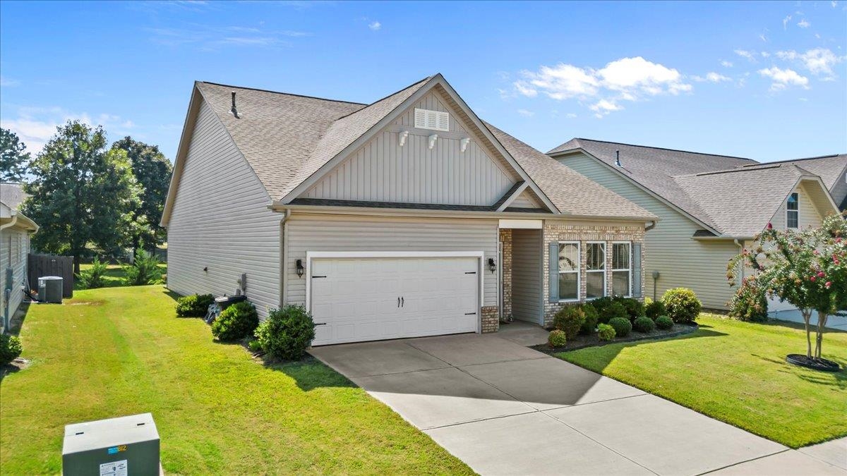 668 Ridgeville Crossing Drive Property Photo 2