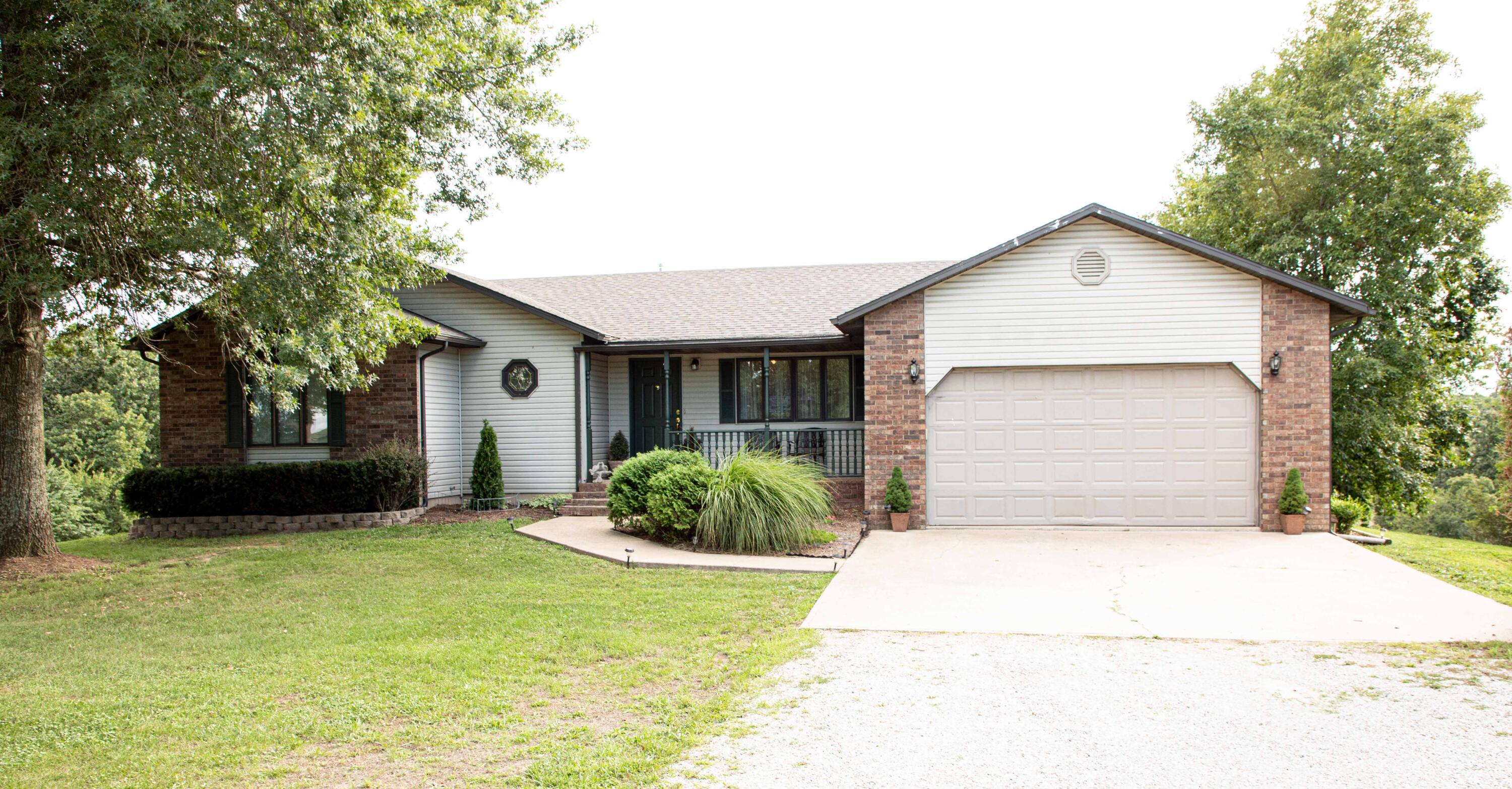 437 South Highway C Property Photo