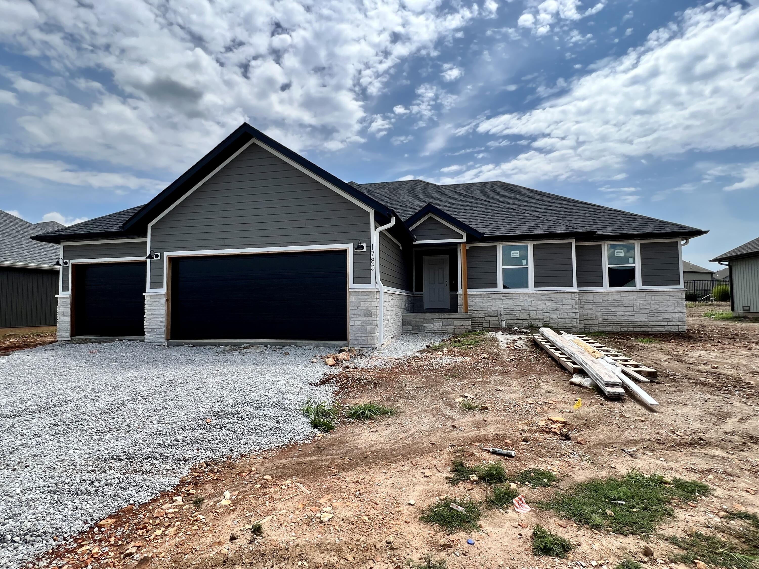 1780 East Chickamauga Drive Property Photo 1