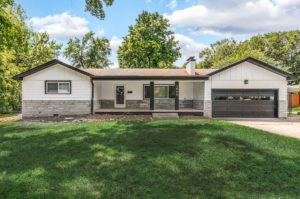 1845 South Link Avenue Property Photo