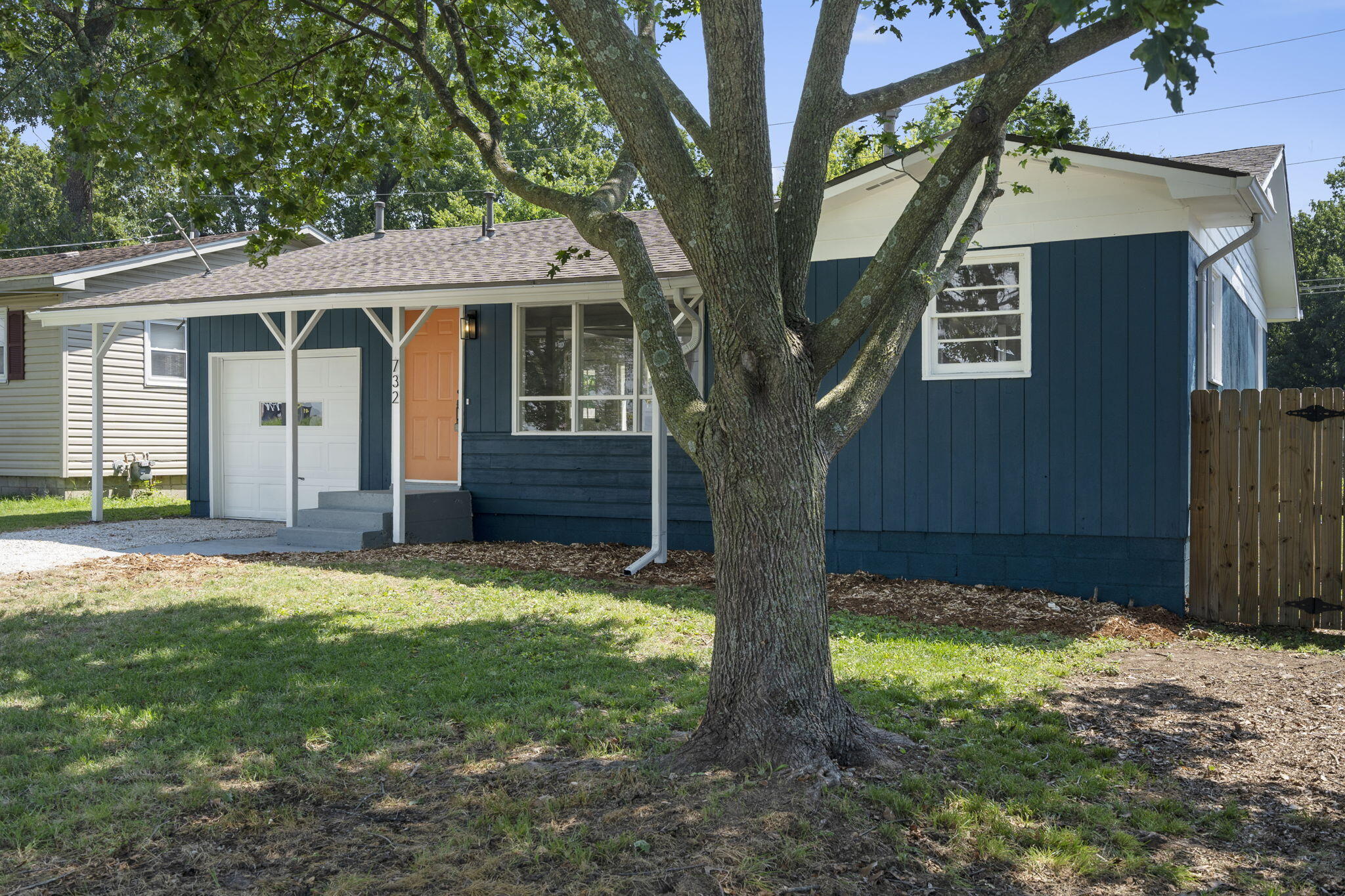 732 South Eastgate Avenue Property Photo 1
