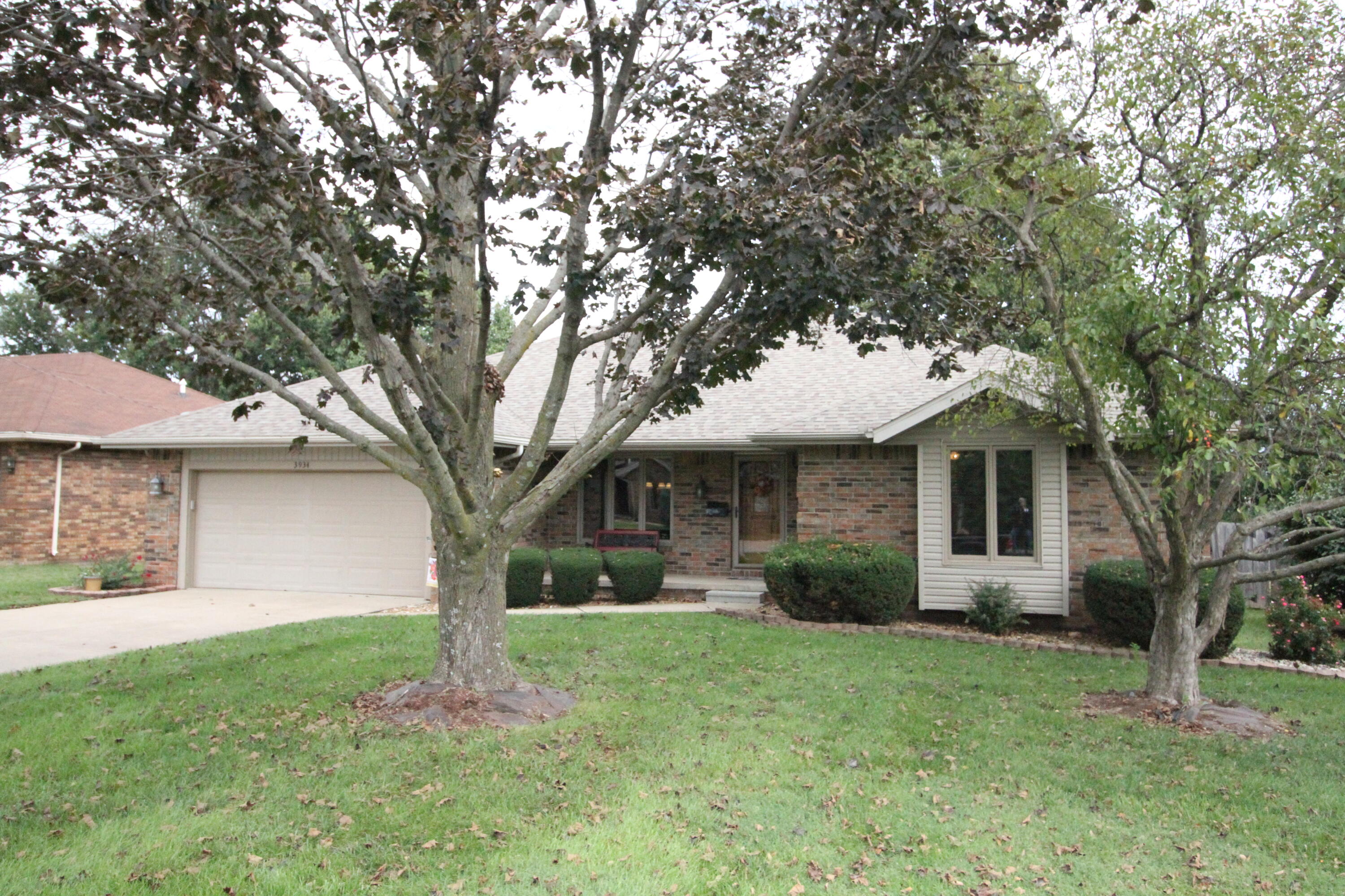 3934 South Clay Avenue Property Photo