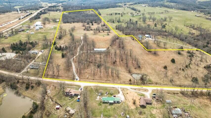 000 Highway B Property Photo