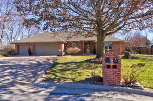 707 Bennett Court Property Photo