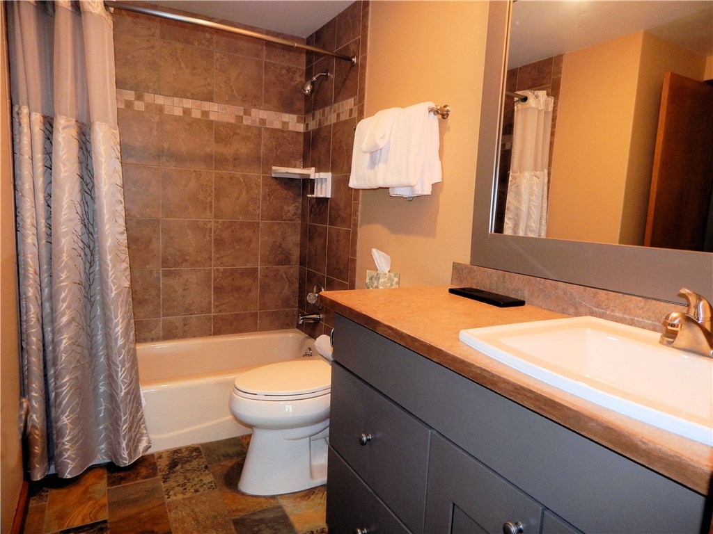 0057 N Fuller Placer Road 1b Property Photo 15