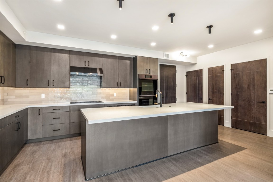 80 W Main STREET 306 Property Photo 1