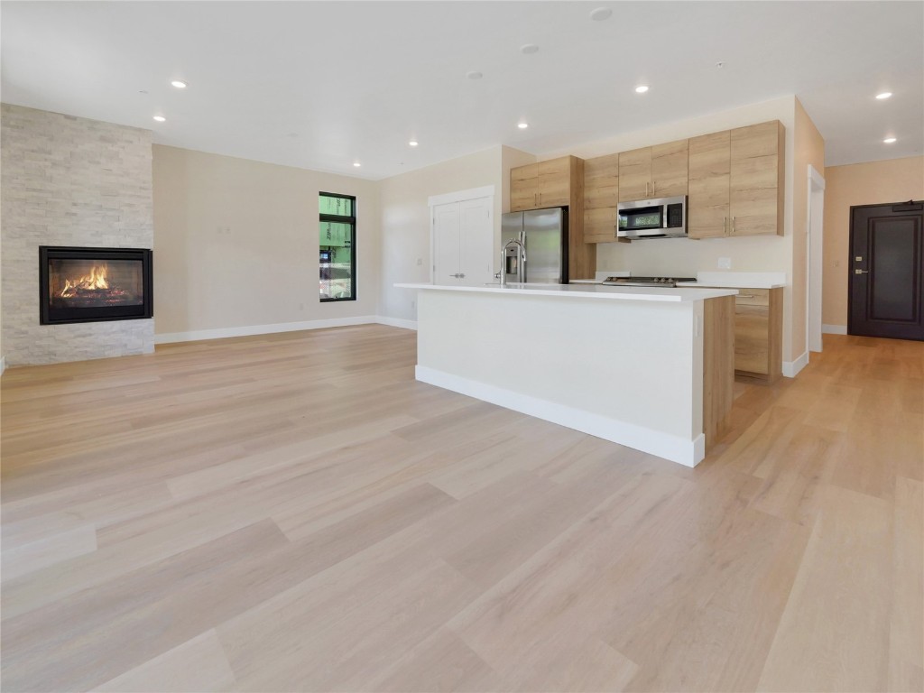 740 Blue River Parkway B11 Property Photo 1