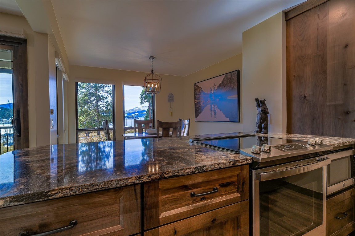 160 E La Bonte Street 102 Property Photo 13