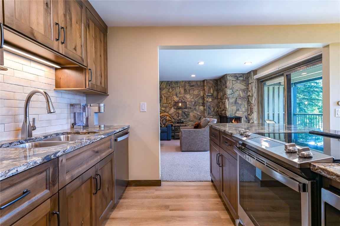 160 E La Bonte Street 102 Property Photo 16