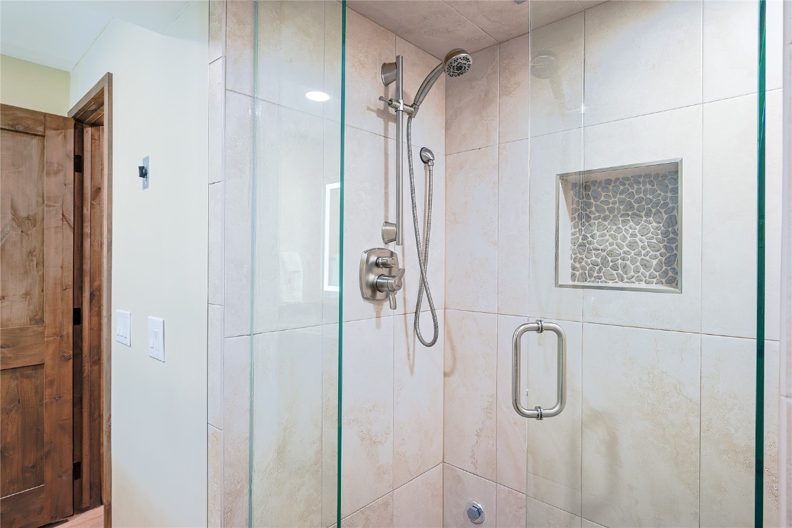 160 E La Bonte Street 102 Property Photo 29