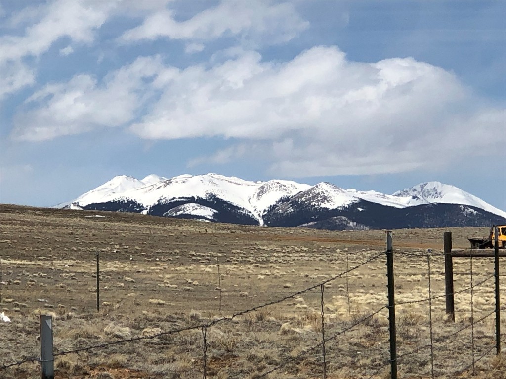 735 Link Road Property Photo
