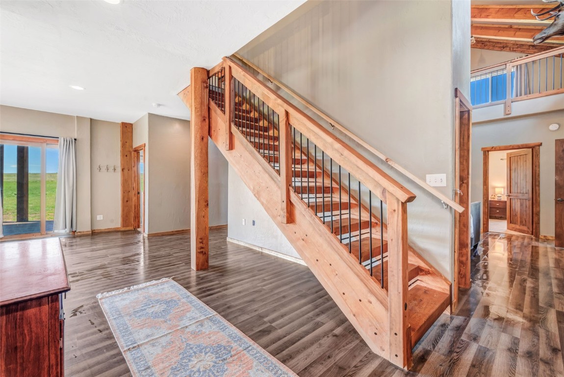 38290 Hillcrest Court Property Photo 4