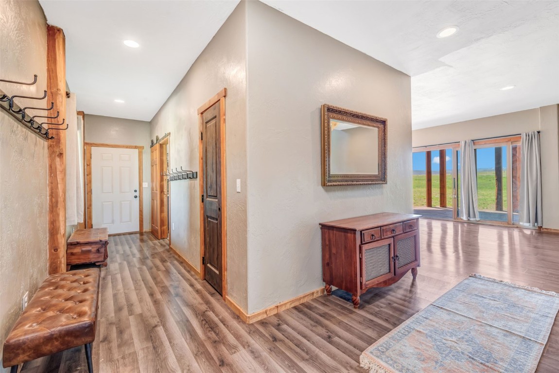 38290 Hillcrest Court Property Photo 5