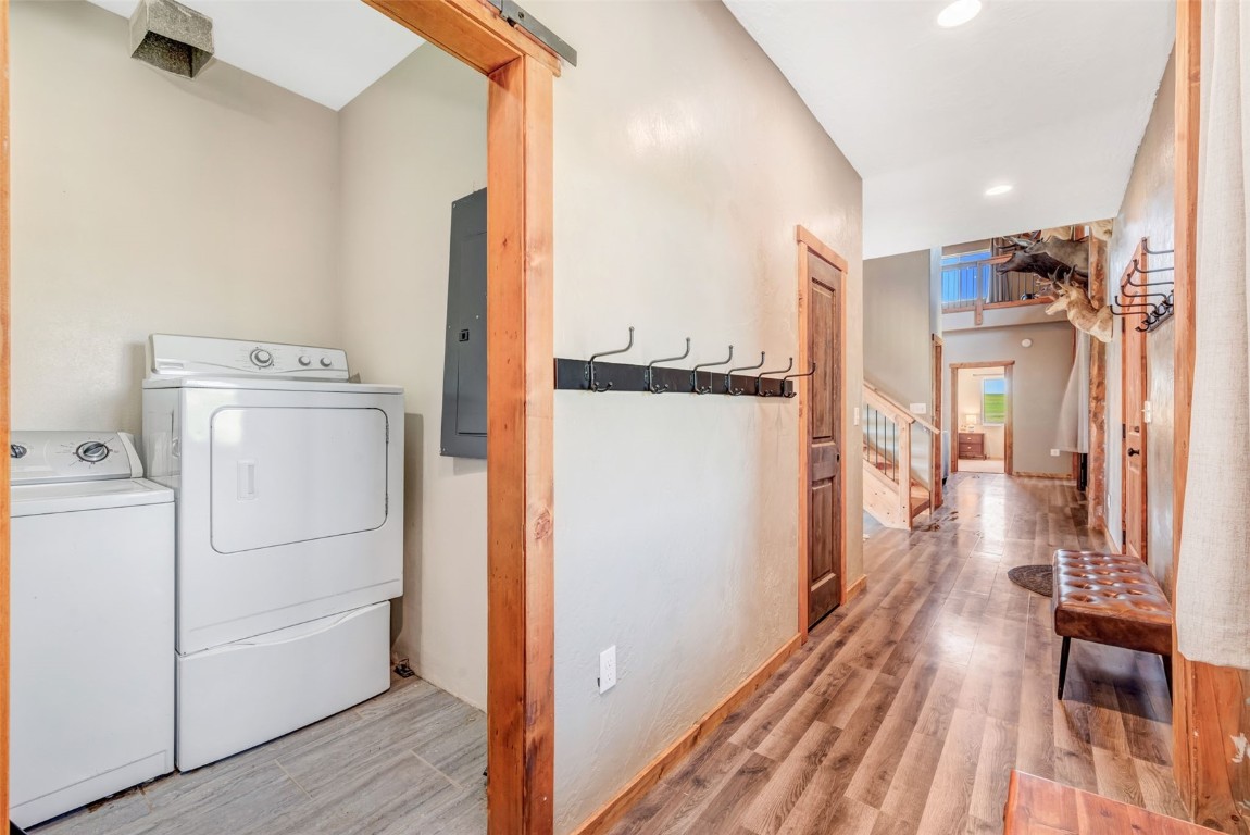 38290 Hillcrest Court Property Photo 7