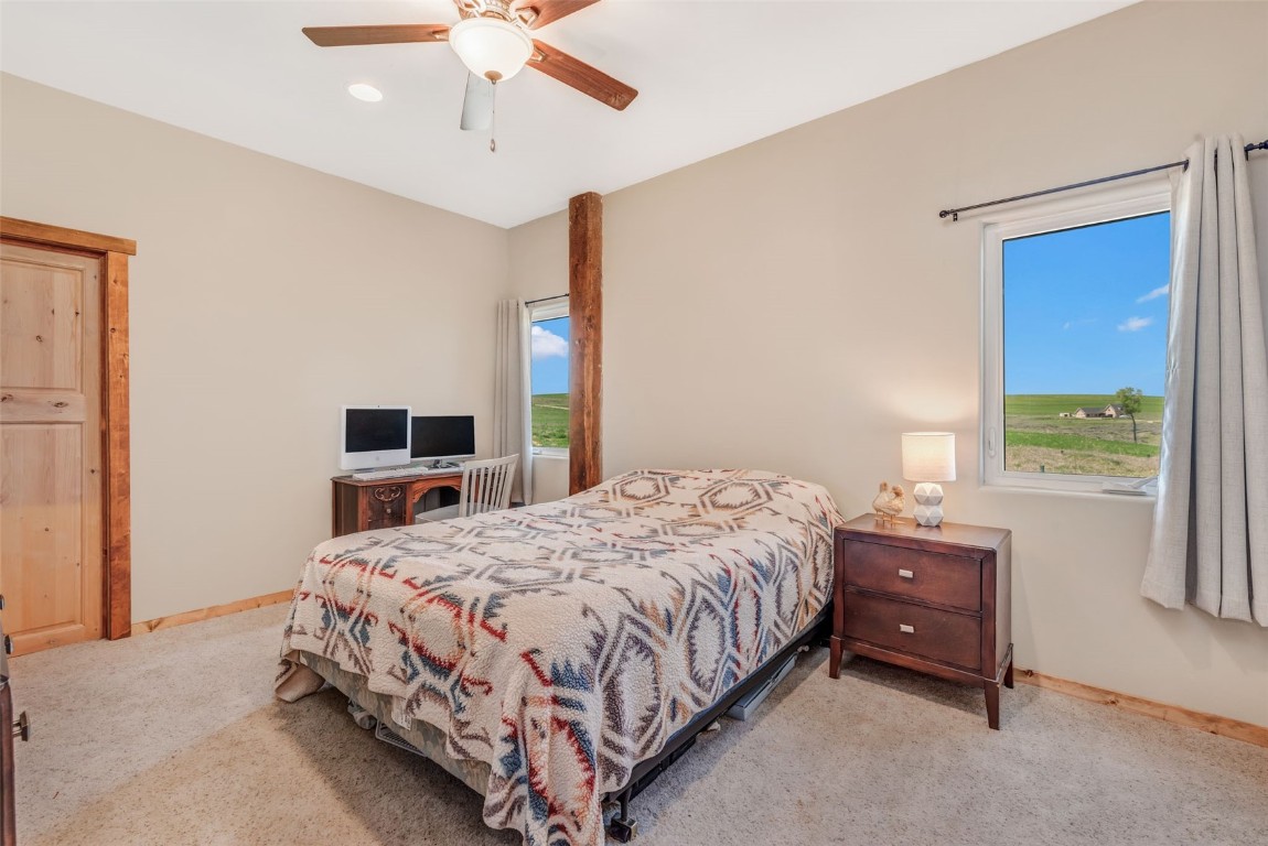 38290 Hillcrest Court Property Photo 22