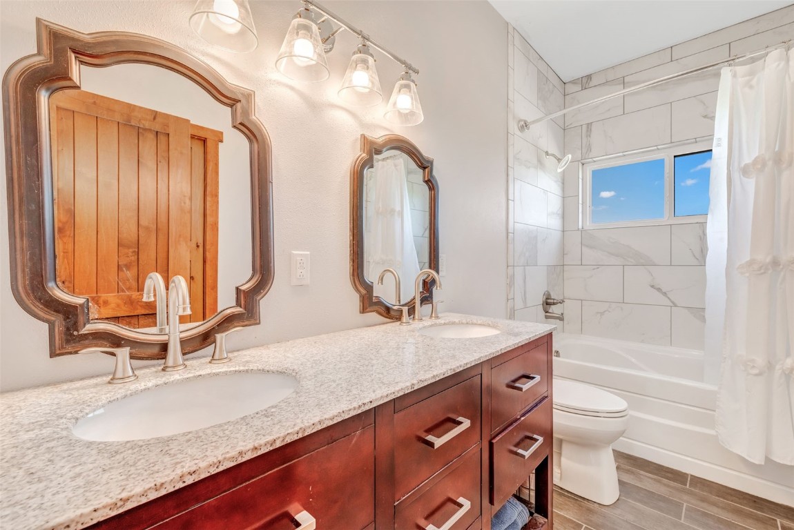 38290 Hillcrest Court Property Photo 24