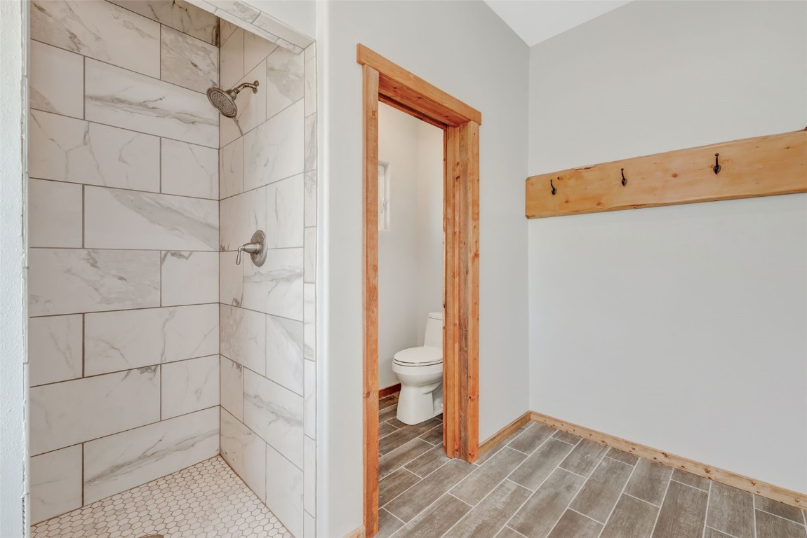 38290 Hillcrest Court Property Photo 28