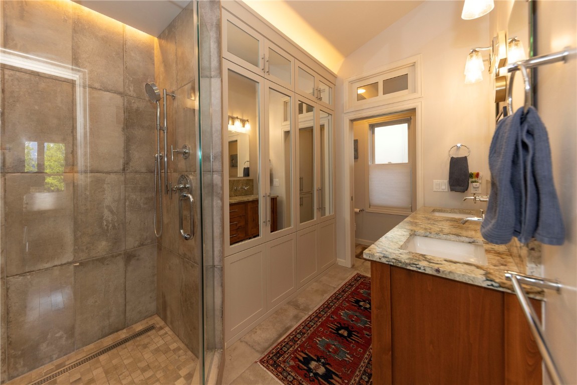 102 S High Street Property Photo 23